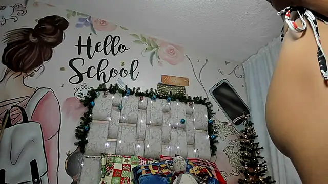 EMMA SWEETT1 online show from December 2024 12:23:02 PM