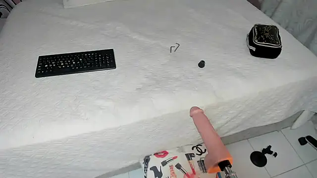 EMMA SWEETT1 online show from January 2025 03:39:02 PM