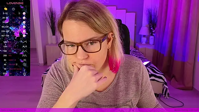 EVAshinyGIRL online show from January 2025 08:03:01 AM