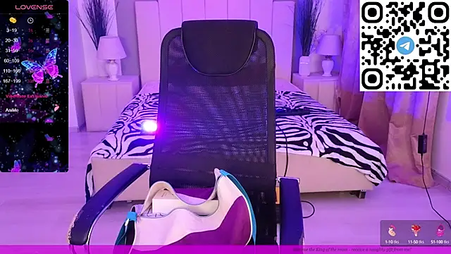 EVAshinyGIRL online show from February 2025 05:01:01 PM