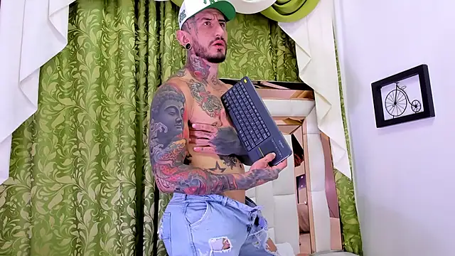 dilan scootk  online show from October 2025 07:25:02 PM