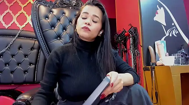 Snapshot of Mistressviictoria chatting on March 2025 02:37:02 PM Mistressviictoria online show from March 2025 02:37:02 PM