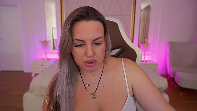 KiraCandyS online show from February 2026 11:20:01 PM