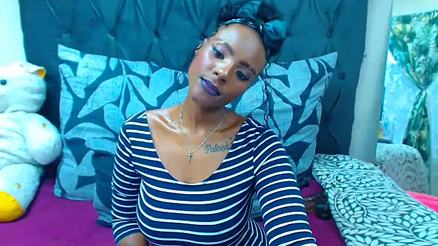 Snapshot of SAVAGExBOO chatting on January 2025 03:55:02 AM SAVAGExBOO online show from January 2025 03:55:02 AM