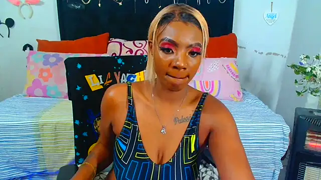 Snapshot of SAVAGExBOO chatting on September 2025 09:48:01 PM SAVAGExBOO online show from September 2025 09:48:01 PM