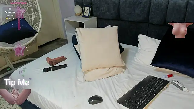 sofia samuels online show from March 2026 07:20:02 PM