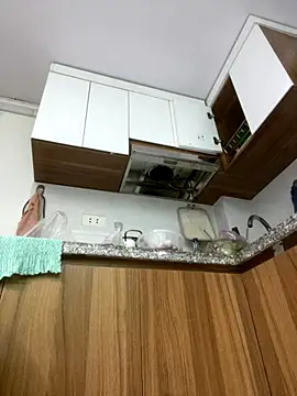 Snapshot of -SingleMom- chatting on September 2025 02:04:02 AM -SingleMom- online show from September 2025 02:04:02 AM