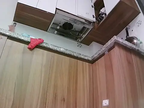 Snapshot of -SingleMom- chatting on October 2025 03:15:02 AM -SingleMom- online show from October 2025 03:15:02 AM