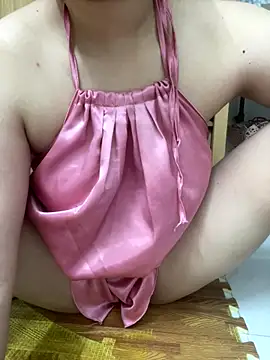 Snapshot of -SingleMom- chatting on November 2025 12:18:01 PM -SingleMom- online show from November 2025 12:18:01 PM