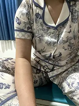 -SingleMom- online show from January 2026 05:06:01 PM