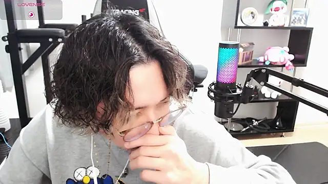 Shizukuu online show from March 2025 03:50:02 PM