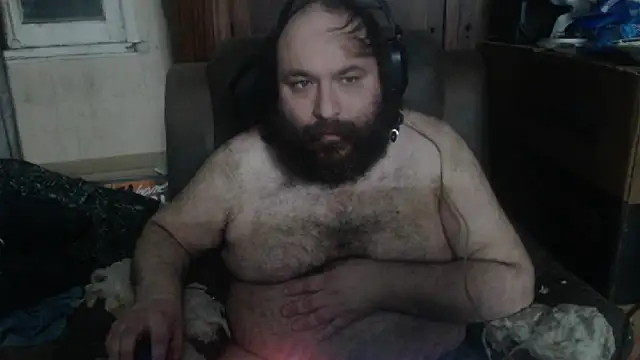 Snapshot of hairyhulk chatting on January 2025 06:40:01 AM hairyhulk online show from January 2025 06:40:01 AM