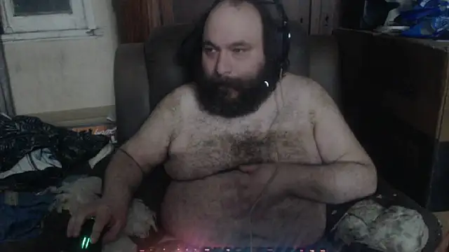Snapshot of hairyhulk chatting on January 2025 05:39:01 AM hairyhulk online show from January 2025 05:39:01 AM