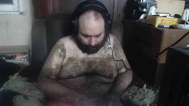 Snapshot of hairyhulk chatting on October 2025 04:01:02 AM hairyhulk online show from October 2025 04:01:02 AM