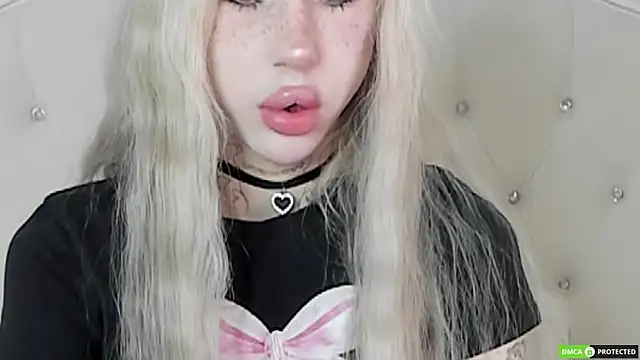 Joy Barker online show from November 2025 08:33:02 AM