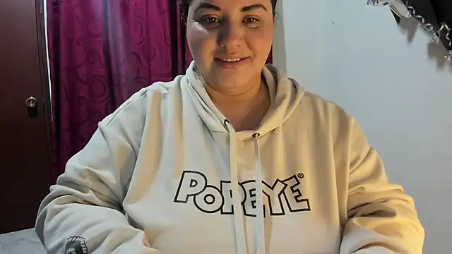 Snapshot of tetasgrandes_karol chatting on January 2025 03:13:01 PM tetasgrandes karol online show from January 2025 03:13:01 PM