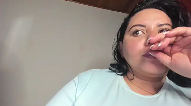Snapshot of tetasgrandes_karol chatting on March 2025 01:42:02 AM tetasgrandes karol online show from March 2025 01:42:02 AM