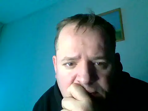 lobito1997 online show from March 2025 06:32:01 PM