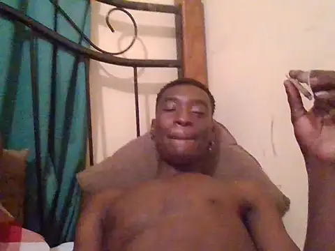 Snapshot of SmallGoodNut chatting on November 2025 06:03:02 AM SmallGoodNut online show from November 2025 06:03:02 AM