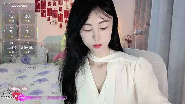 Lisa-s online show from December 2025 03:26:02 AM