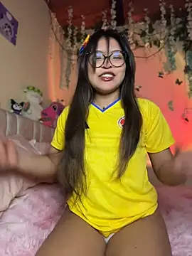 Snapshot of Lily_candy_X chatting on June 2026 05:28:01 AM Lily candy X online show from June 2026 05:28:01 AM