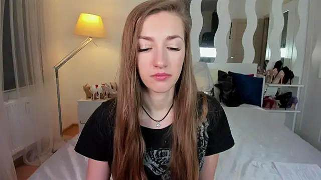 KateRedgar online show from January 2025 05:35:01 PM