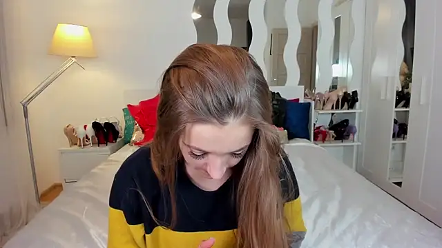 KateRedgar online show from January 2025 01:53:02 PM