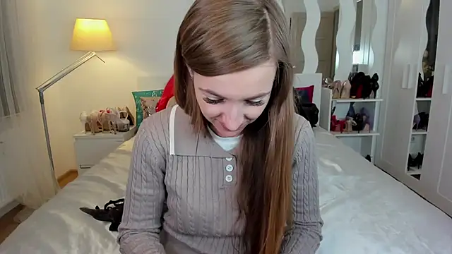 KateRedgar online show from March 2025 07:06:01 PM