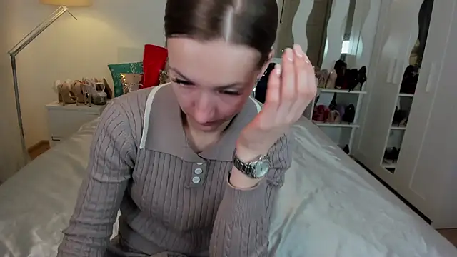 KateRedgar online show from March 2025 05:02:01 AM