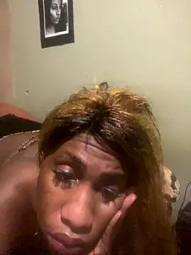 Moorella1 online show from November 2025 12:35:01 AM