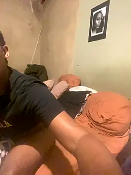 Moorella1 online show from December 2025 07:55:01 PM