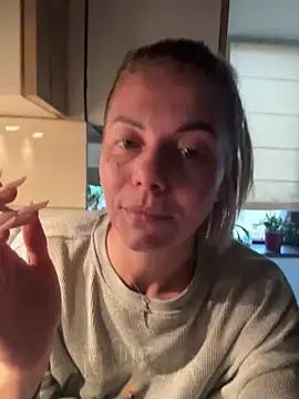 tanyagrey online show from November 2025 07:33:02 AM