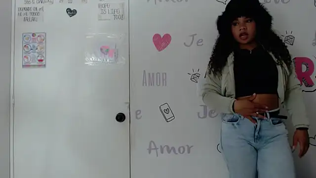 Snapshot of KittyBrookex chatting on March 2025 01:42:01 PM KittyBrookex online show from March 2025 01:42:01 PM