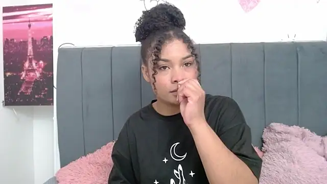 Snapshot of KittyBrookex chatting on March 2025 01:57:02 PM KittyBrookex online show from March 2025 01:57:02 PM