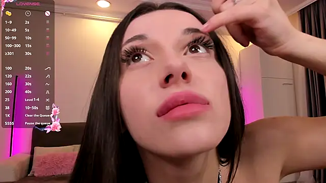 SweetAmeliaaa online show from October 2025 07:22:01 PM