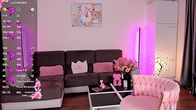 SweetAmeliaaa online show from April 2026 07:38:02 PM