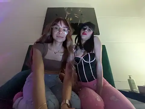 Snapshot of Tifannys chatting on March 2025 01:23:01 AM Tifannys online show from March 2025 01:23:01 AM