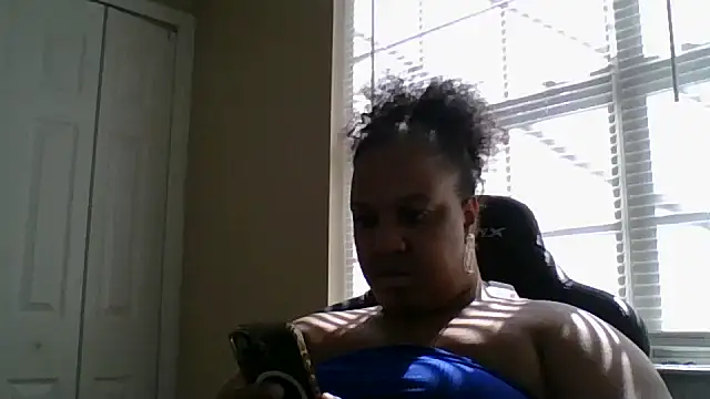 Badgirlbrittt online show from October 2025 06:36:01 PM