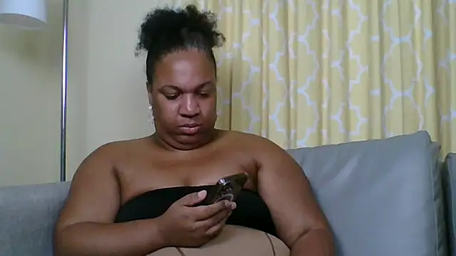 Badgirlbrittt online show from October 2025 12:52:01 AM