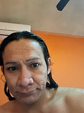 miicheele32 online show from November 2025 09:48:01 PM