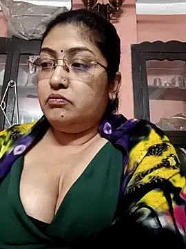 LAVERNIYA  online show from January 2025 07:05:01 PM