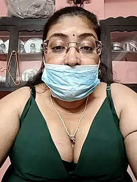 LAVERNIYA  online show from February 2025 06:40:02 PM