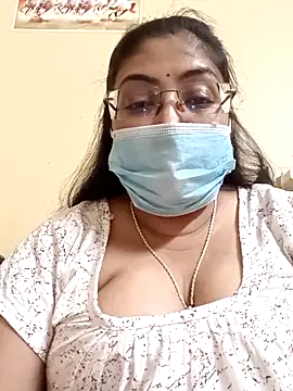 LAVERNIYA  online show from March 2025 01:18:01 PM