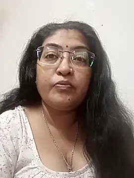 LAVERNIYA  online show from October 2025 06:35:02 AM