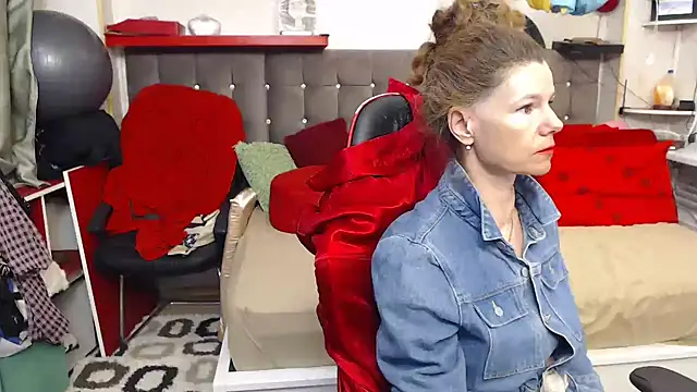 Snapshot of kellyterapy chatting on October 2025 04:00:01 AM kellyterapy online show from October 2025 04:00:01 AM