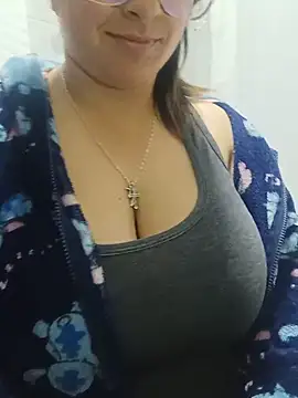 Snapshot of _Angelinaandrade_ chatting on June 2026 01:09:01 AM Angelinaandrade online show from June 2026 01:09:01 AM
