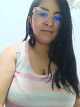 Snapshot of _Angelinaandrade_ chatting on July 2026 01:22:01 AM Angelinaandrade online show from July 2026 01:22:01 AM
