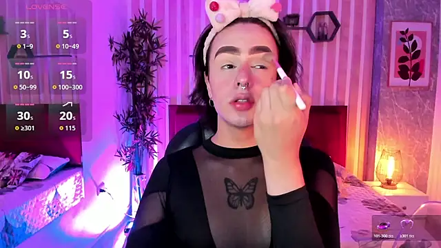 miah connor online show from November 2025 07:38:01 PM