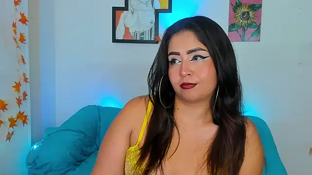 Snapshot of LiahDiaz chatting on February 2025 12:25:02 AM LiahDiaz online show from February 2025 12:25:02 AM