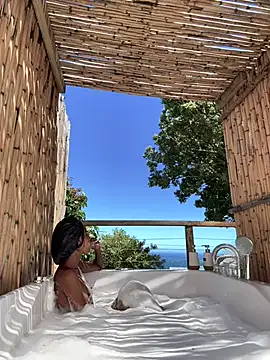 Dime-   online show from January 2025 10:27:02 AM